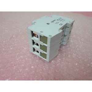 Siemens 5SX23, 0897 C32, 3 polos, 32A - Equipo y piezas de semiconductores de confianza de la marca global Legacy - Product Image 1