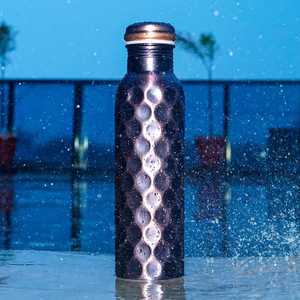 Botella de Cobre Hecha a Mano para Uso Doméstico y en Restaurantes - Product Image 3