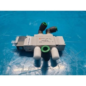 Vanne solénoïde 5 ports SMC SY5120-5LOZ-01-F2, utilisée comme pièce détachée pour équipement semi-conducteur Legacy - Product Image 5