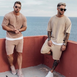 Conjunto de ropa informal de moda urbana para hombre, camisetas y pantalones cortos para correr, traje para trotar, gimnasio, conjunto doble para Fitness, 2021 en línea - Product Image 3