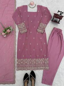 Conjunto de Salwar Kameez Rosa Bordado, Kurta Vintage de Línea A y Pantalones para Mujer, Ropa para Fiestas y Bodas - Product Image 3