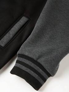 Chaqueta de Béisbol Universitaria Acolchada de Invierno con Capucha, de Mezcla 100% Algodón, Bicolor, Unisex, Negra con Mangas Grises, Estilo Urbano - Product Image 4