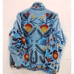Chaqueta Étnica Azul Cielo de Algodón para Mujer con Bordado Floral Detallado, Prenda Exterior Tradicional Boho - Product Image 5