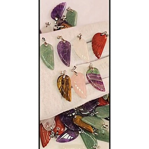 Pendentifs en forme d'ailes d'ange sculptées double face avec pierres précieuses naturelles multiples pour collier, artisanat en cristal, bijoux de mode pour hommes et femmes - Product Image 1