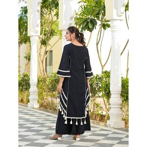 ชุดออกงานสวยงาม เสื้อและกางเกง พร้อมงานกระจกแท้ ไซส์ XL - Product Image 5