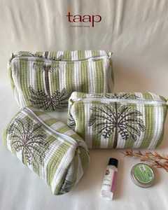 Trousse de Toilette en Coton Imprimé au Bloc, Sac à Main Matelassé 3 Pièces, Trousse de Maquillage pour Femme, Pochette de Voyage, Cadeau de Fêtes, Pochettes Utilitaires - Product Image 3