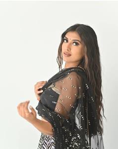 Vestido Lehenga Choli Negro con Lentejuelas Bordadas y Dupatta, Diseño de Diseñador, Largo hasta el Suelo, para Bodas y Fiestas, para Mujer, Invierno y Verano - Product Image 2