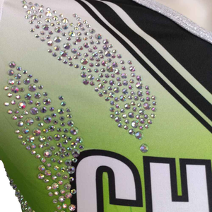 Uniforme de Animadoras de Alta Calidad con Mezcla de Spandex Transpirable y Detalles de Diamantes de Primera Calidad - Product Image 6