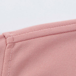 เสื้อโปโลแขนสั้นสีชมพูสำหรับผู้ชาย ผ้าคอตตอนปิเก้ สีพื้น เรียบง่าย ระบายอากาศได้ดี ดีไซน์ถักทอ ความยาวปกติ - Product Image 3