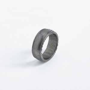 Bague en acier damas forgé avec marteau personnalisé, prix d'usine - Product Image 4