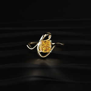 Bague de fiançailles de luxe en or massif et platine, sertie d'un moissanite jaune taille coussin de 2,15 carats, forme fluide, bijoux fins faits à la main - Product Image 5