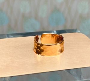 Anillo Ajustable de Cobre Puro para Hombre y Mujer, Martillado, Terapéutico, Biomagnético, Alivio del Dolor de Artritis, Banda para la Ansiedad - Product Image 1