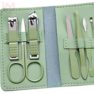 Ensemble de soins de manucure et pédicure de luxe 7-en-1, coupe-ongles, lime à ongles, ciseaux en acier au carbone avec étui en PU - Product Image 5