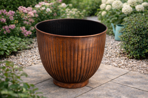 Maceta de Hierro Hecha a Mano con Acabado Antiguo de Cobre, Perfecta para Decoración de Jardín Interior y Exterior - Product Image 5