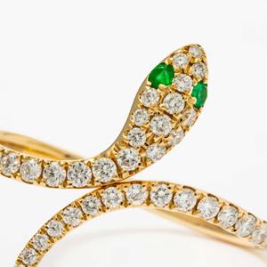 Anillo de Serpiente de Oro Amarillo de 14K con Esmeralda de 0.37 Ct y Diamante Cultivado en Laboratorio de Corte Redondo F VS2, Joyería de Compromiso de Oro Blanco - Product Image 2