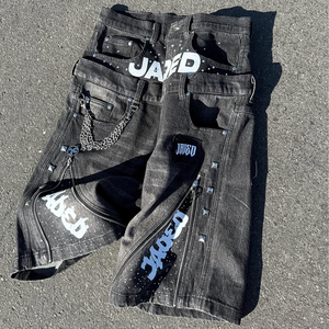 Shorts de mezclilla desgastados de cintura alta para hombre, con cremalleras y cadena, estilo punk, tipo bermuda. - Product Image 4