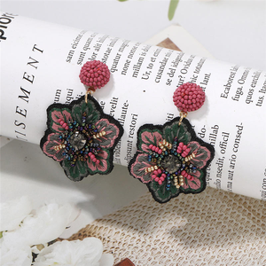 Nouvelles boucles d'oreilles pendantes en tissu brodé fait main avec perles de riz, motif floral et feuille coloré, bijoux de mode - Product Image 2