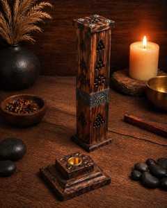 Quemador de Incienso Religioso de Bambú Rústico Hecho a Mano con Detalles Tallados y Banda Metálica, Soporte Vertical para Dhoop - Product Image 2