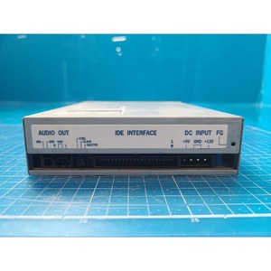 TEAC CD-540E 19770590-02 Lecteur de stockage de données d'occasion, pièces d'équipement semi-conducteur de notre époque - Product Image 4