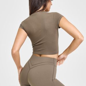 T-shirts courts personnalisés pour femmes avec logo – Vêtements de sport, tenues de gym, yoga, entraînement – T-shirts ajustés de haute qualité – Vente en gros, fournisseur OEM - Product Image 5