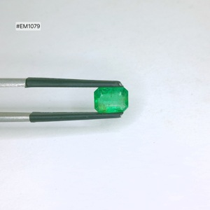 Piedras preciosas sueltas octogonales de esmeralda 100% pura de grado 3A de Zambia, 8.00x6.00x4.00mm, 1.60ct, piedra verde para la fabricación de joyería personalizada - Product Image 1