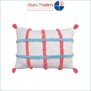 Housse de coussin bohème décorative faite à la main, design bohème moderne, personnalisable, en vente à prix réduit auprès d'un fournisseur indien - Product Image 2