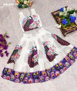 Tenues de festival, nouvelles variétés, design moderne, soie chinon avec motifs imprimés, chaniya choli pour enfants, mode féminine à prix de gros - Product Image 4