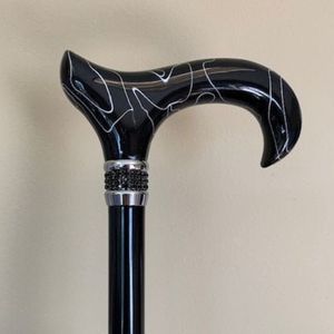 Bastón de Madera Elegante y Resistente para Apoyo a la Movilidad de Personas Mayores en Interiores - Product Image 6