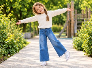 Jeans de Pierna Ancha para Niños, de Mezclilla Suave de Algodón, Cintura Alta, Estilo Casual, Cómodos, Diseño Moderno, en Oferta - Product Image 6