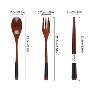 ชุดช้อนส้อมตะเกียบไม้ทำมือ พร้อมกล่องพกพาทรงสี่เหลี่ยมลายคลื่น - Product Image 3