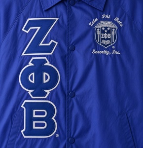 Zeta Phi Beta - Suéter de Invierno Tejido con Letras Griegas Bordadas en Azul Marino, Botón a Presión con Escudo Plateado, Sororidad - Product Image 5