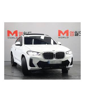 BMW X4 XDrive20i M Sport 2023 con Caja de Cambios Automática, Volante a la Izquierda, Cámara Trasera, 26,481 km - Product Image 2