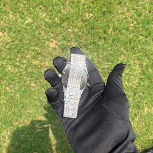 Reloj de Pulsera de Cuarzo de Lujo, Estilo Hip Hop, con Diamantes, Plateado y Dorado, de Alta Calidad, 40mm 20mm, Unisex, para Negocios - Product Image 4