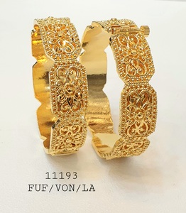 Pulseras de Acero Inoxidable Chapadas en Oro de 24K para Mujer, Marca SARA, Clásicas, Elegantes, de Alta Calidad, para Compromiso y Boda, Venta al Por Mayor - Product Image 1