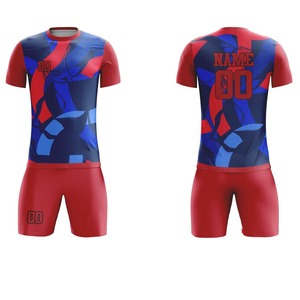 Tela Transpirable OEM de Primera Calidad para Hombre, Camiseta de Fútbol de Calidad Superior, Manga Personalizada con Logotipo, Color Sólido, 100% Poliéster - Product Image 1
