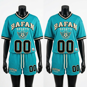 Ensemble maillot et short de football en polyester 160 GSM premium, noir corail, logo personnalisé par sublimation, coupe respirante, pour femmes - Product Image 4