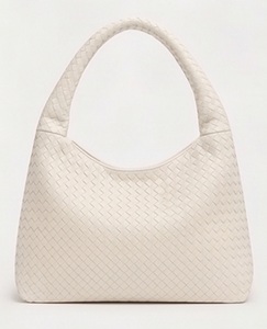 Bolso de Hombro de Lujo Personalizado para Mujer, Estilo Inglés, de Cuero Genuino Trenzado, Tipo Hobo, con Cierre de Cremallera y Cadenas, Venta al por Mayor - Product Image 1
