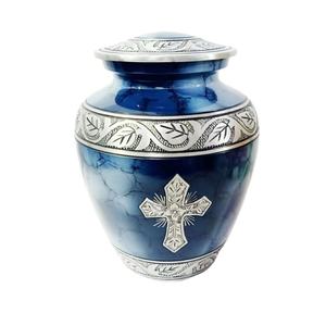 Urna de Cremación con Diseño de Cruz Grabada en Azul Fuego, Urna para Adultos con Grabado de Hoja Curva, Artesanía, Urnas de Cremación Estilo Americano Hechas a Mano - Product Image 1