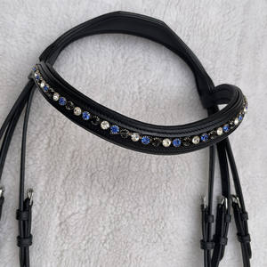 Bride de cheval anglaise de qualité supérieure avec casque en cuir verni Produits de course de chevaux anglais d'Inde - Product Image 2