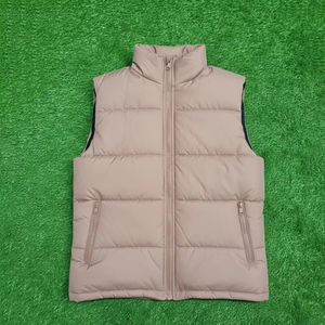 Gilet matelassé sans manches pour homme avec logo personnalisé OEM, col montant en toile, veste d'hiver rembourrée pour l'extérieur, avec poches avant zippées - Product Image 6