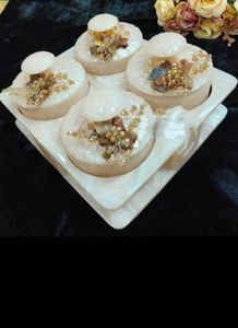 Ensemble de plateaux de service pliables de luxe en résine de qualité supérieure, faits à la main, résistants à l'humidité, compatibles lave-vaisselle, avec motif floral, différents modèles - Product Image 4