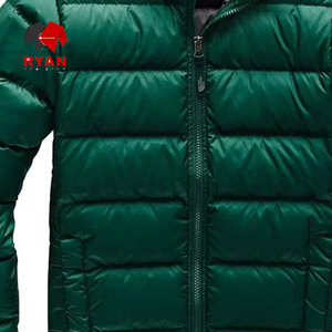 เสื้อแจ็คเก็ตพัฟเฟอร์คุณภาพสูงแบบสั่งทำพิเศษสำหรับผู้ชาย วัยรุ่น และเด็ก  ออกแบบสีและโลโก้ได้ตามต้องการ ป้องกันรอยยับ - Product Image 6