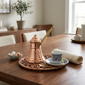 Cafetera Turca Tradicional de Cobre en Forma de Campana con Tapa Integrada, Cezve, Briki Griega para Estufa, Asa de Latón con Grabado Floral - Product Image 4