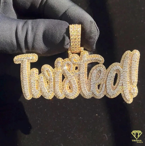 สร้อยคอจี้ "Twistedi" สุดหรู งานสั่งทำพิเศษ สไตล์ฮิปฮอป ประดับเพชร พร้อมจี้ตัวอักษรและสายสร้อย - Product Image 1