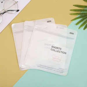 Sacs à fermeture éclair transparents biodégradables imperméables personnalisés en plastique blanc givré pour l'emballage de vêtements, vente en gros du fabricant - Product Image 5