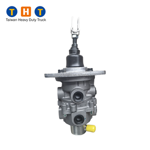 Válvula de freno de pie 241-02151, piezas de freno de camión para motor diésel Fuso FK617 - Product Image 1