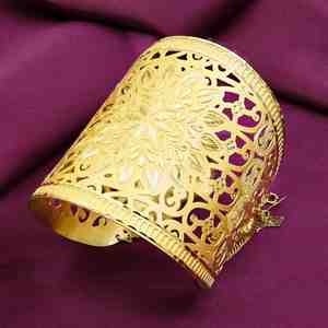 Wholesale Adjustable 14K 18K 24K Dye Gold Plated Wide Cuff <b>Kada</b> Bracelet With A Floral Cutwork Design, Fashion <b>Kada</b> Bracelets. - Product Image 1