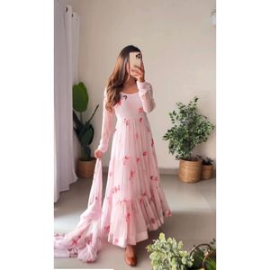 NIYATI 'S PINK SUIT <b>SET</b> - Product Image 3