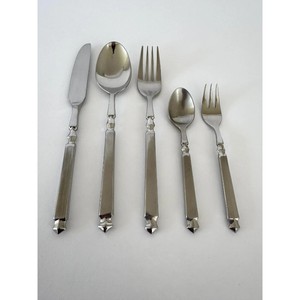 Ensemble de 4 fourchettes à dîner classiques en acier inoxydable, finition miroir haute brillance, compatibles lave-vaisselle, pour les occasions de mariage - Product Image 5