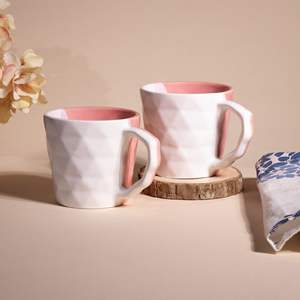 Juego de Café de Cerámica Moderno y Lujoso de Doble Tono con Forma de Diamante, 200 ml, Ecológico, Duradero, Portátil, Disponible en Rosa y Blanco, para Oficina y Hogar - Product Image 6